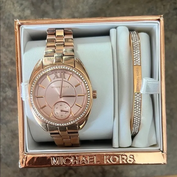 Michael Kors Metallic Rose Timepiece Michael Kors Metallic Rose Timepiece “Darci” main image 4